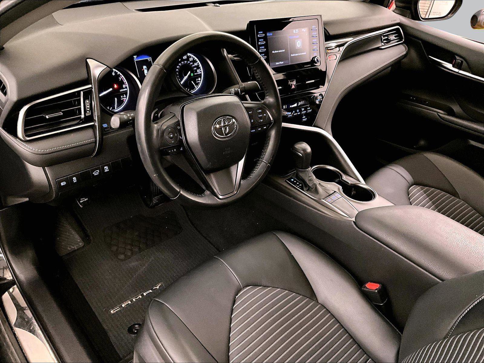 Used 2023 Toyota Camry SE FWD image 12