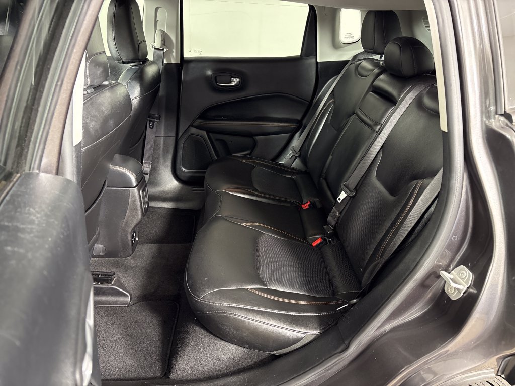 Used 2018 Jeep Compass Limited w/ Navigation Group FWD image 31
