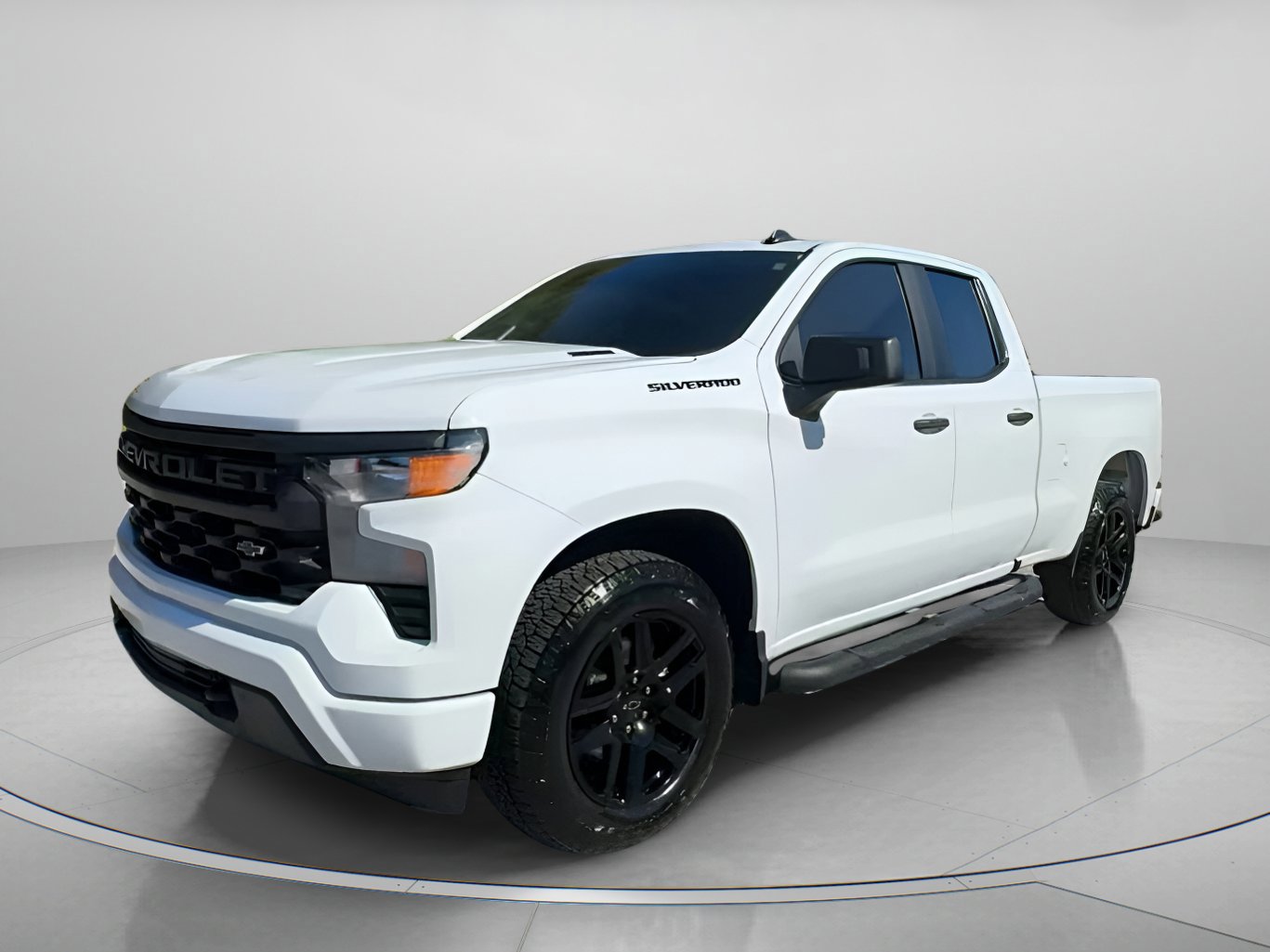 Used 2025 Chevrolet Silverado 1500 Custom w/ Turbomax Blackout Package image 4