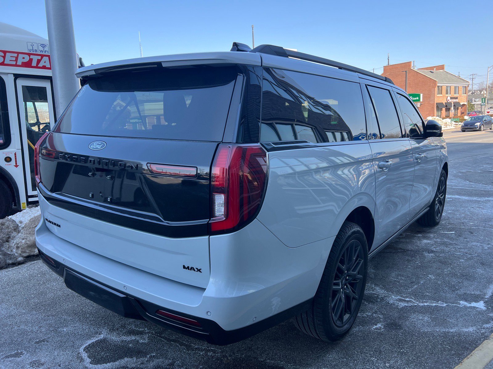 Certified 2025 Ford Expedition Max Platinum w/ Stealth Performance Package image 5