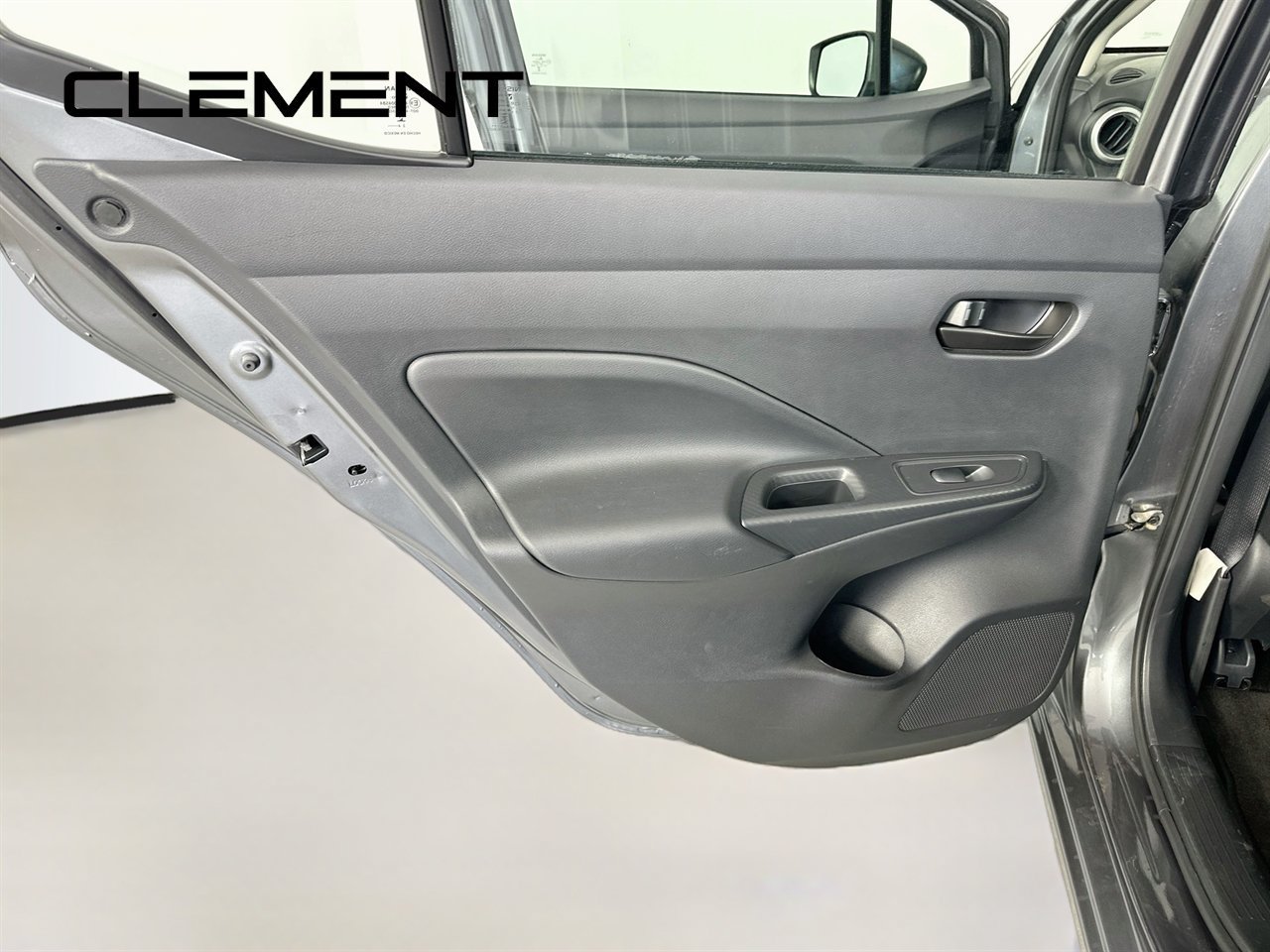Used 2025 Nissan Versa S FWD image 29
