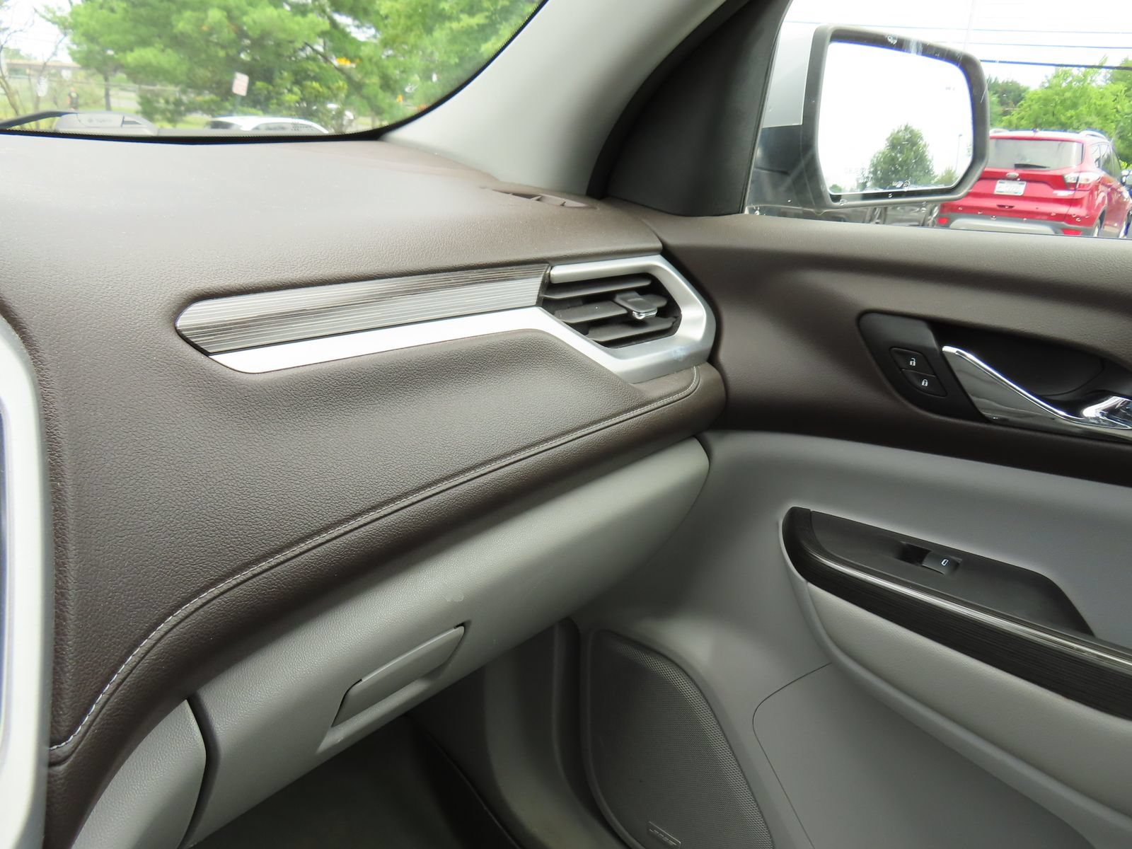 Used 2019 GMC Acadia SLT AWD/4WD image 23