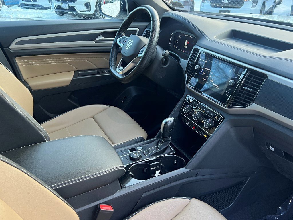 Used 2023 Volkswagen Atlas Cross Sport SEL image 12