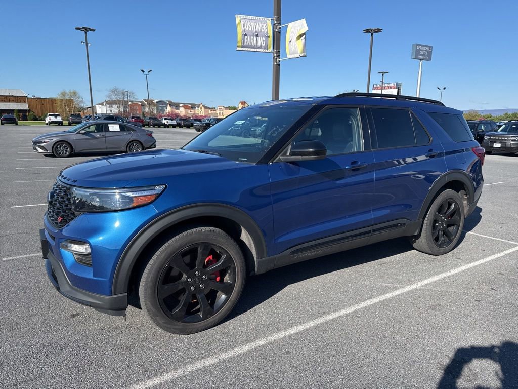 Certified 2022 Ford Explorer ST w/ ST Street Pack AWD/4WD image 2