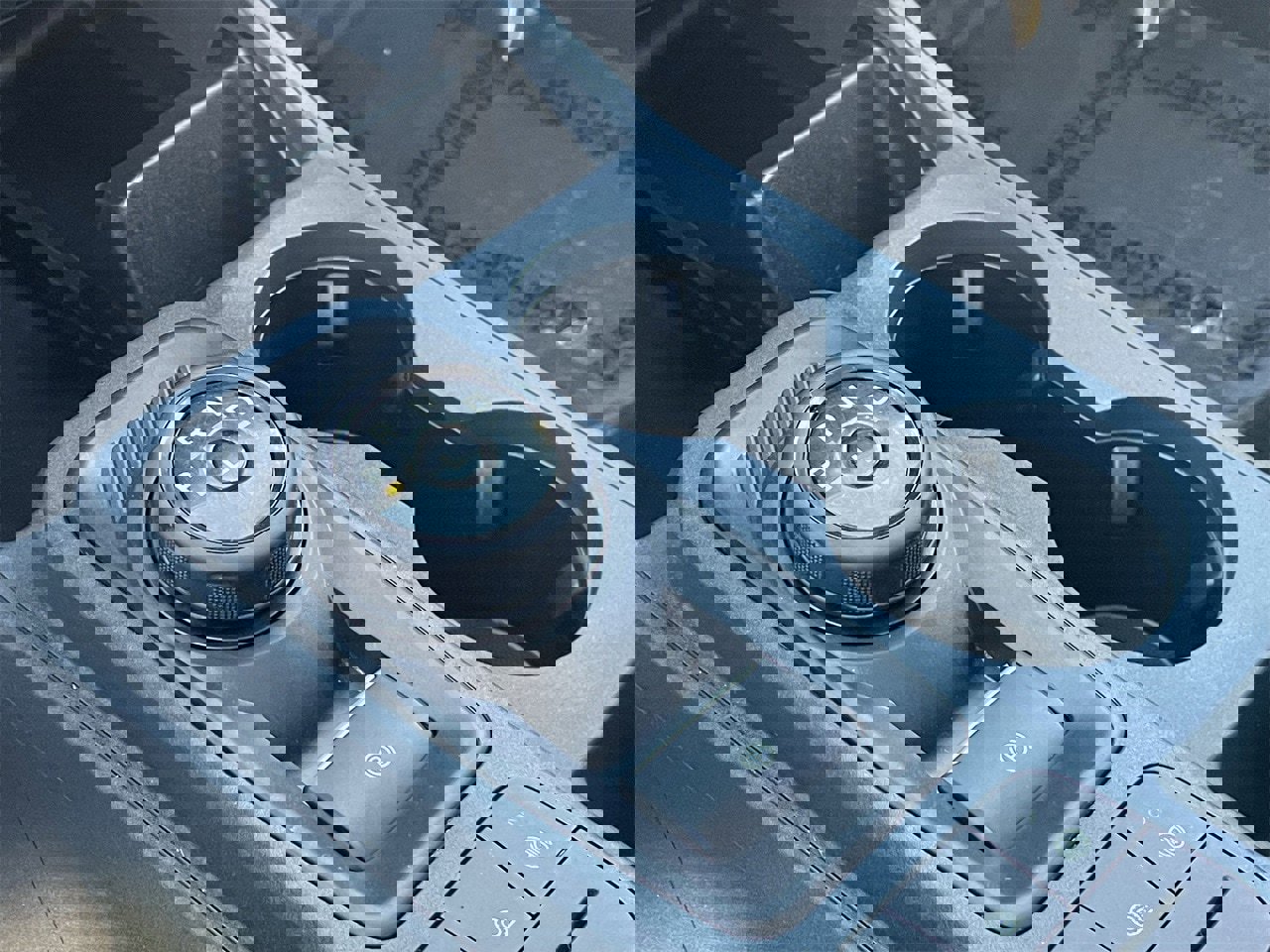 Certified 2022 Ford Maverick XL image 28