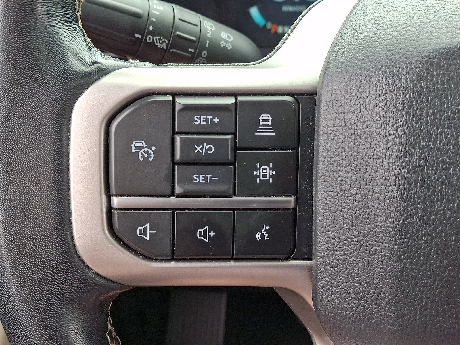 Certified 2023 Ford Expedition Limited AWD/4WD image 28