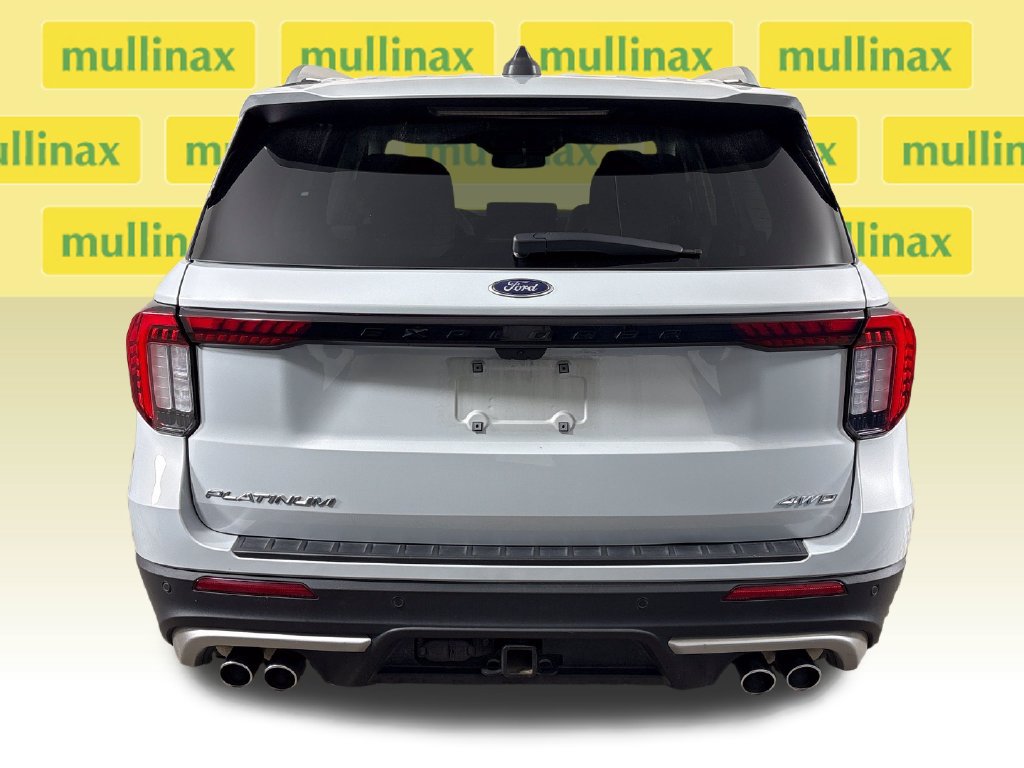 Certified 2025 Ford Explorer Platinum w/ Ultimate Package AWD/4WD image 9