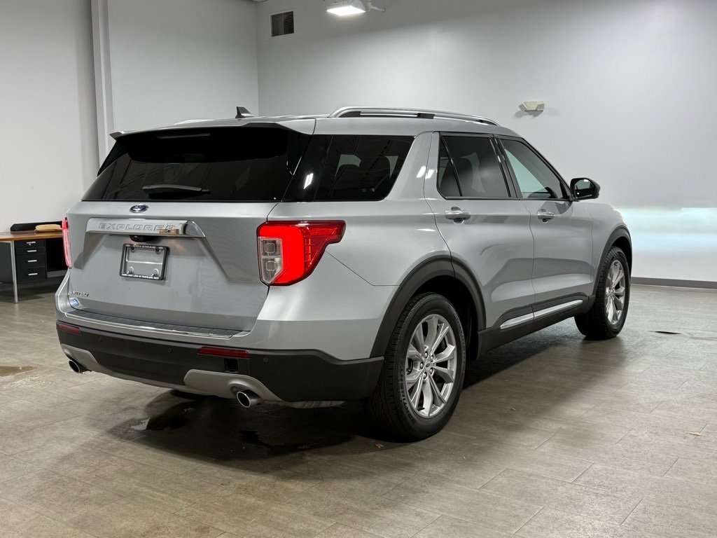 Certified 2023 Ford Explorer Limited image 4