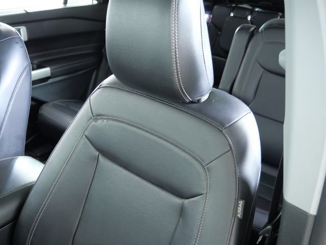 Certified 2021 Ford Explorer Limited AWD/4WD image 15