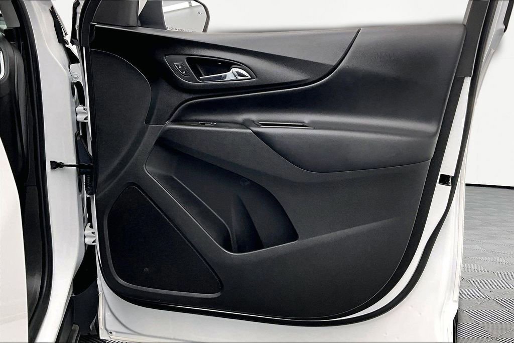 Used 2024 Chevrolet Equinox LT image 24