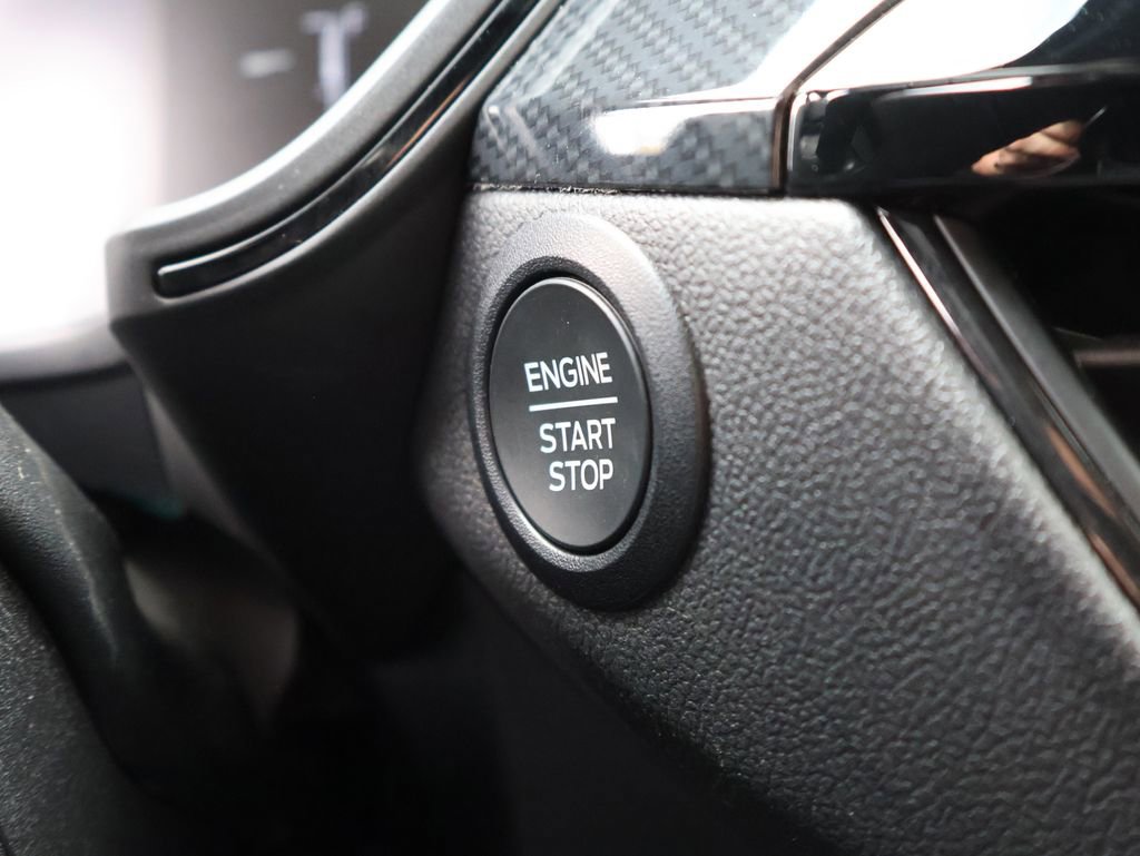 Certified 2025 Ford Escape ST-Line AWD/4WD image 32