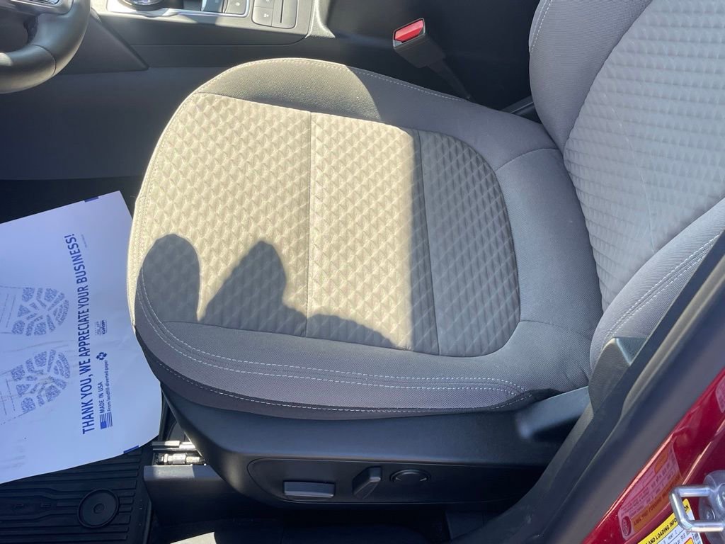 Certified 2022 Ford Escape SE w/ SE Sport Appearance Package image 25