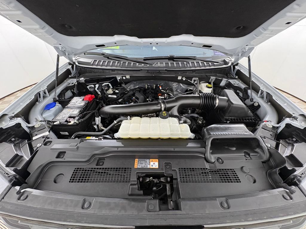 Certified 2025 Ford Expedition Active image 34