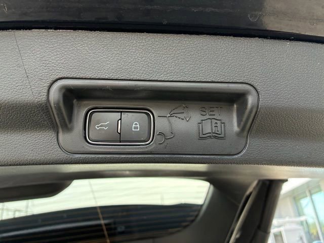 Certified 2024 Ford Explorer ST-Line w/ Class IV Trailer Tow Package image 11