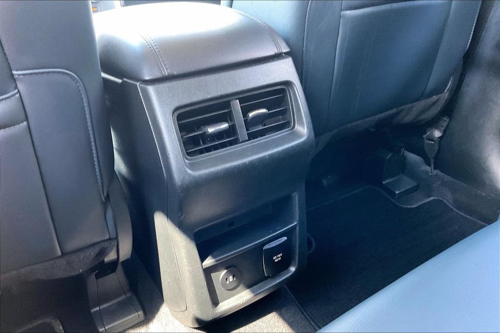 Certified 2024 Ford Edge SEL w/ Sport Appearance Package AWD/4WD image 33