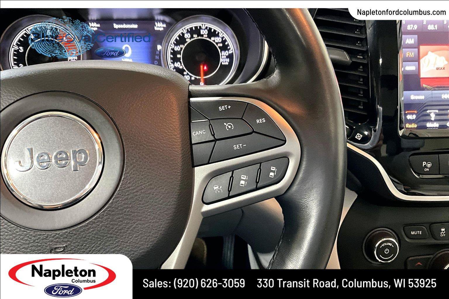 Used 2019 Jeep Cherokee Limited w/ Luxury Group AWD/4WD image 20