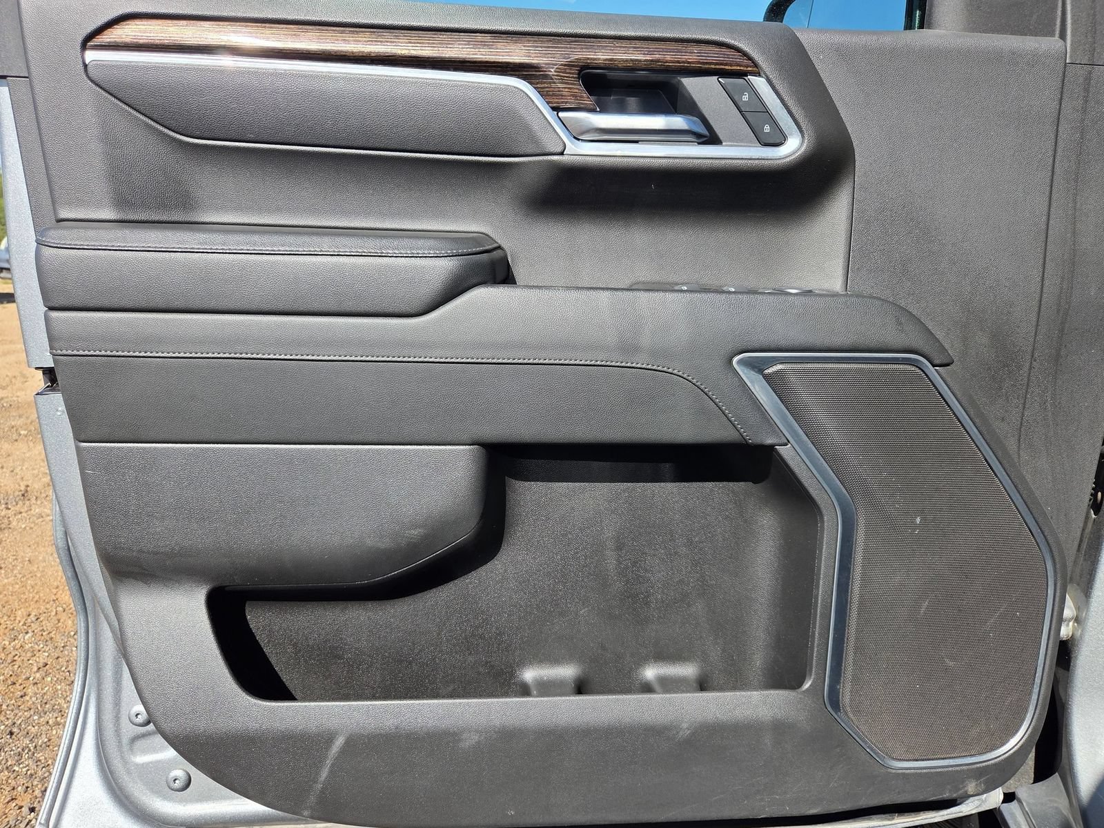 Used 2025 GMC Sierra 1500 Elevation AWD/4WD image 12