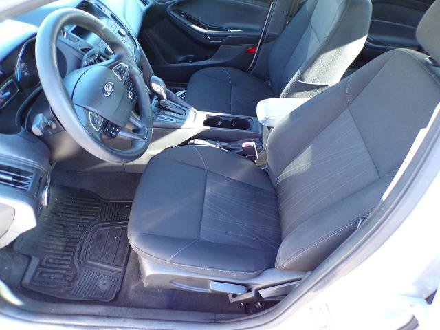Certified 2018 Ford Focus SE image 13