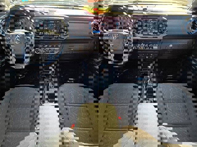 Used 2019 Toyota Tacoma TRD Off-Road w/ Technology Package image 9