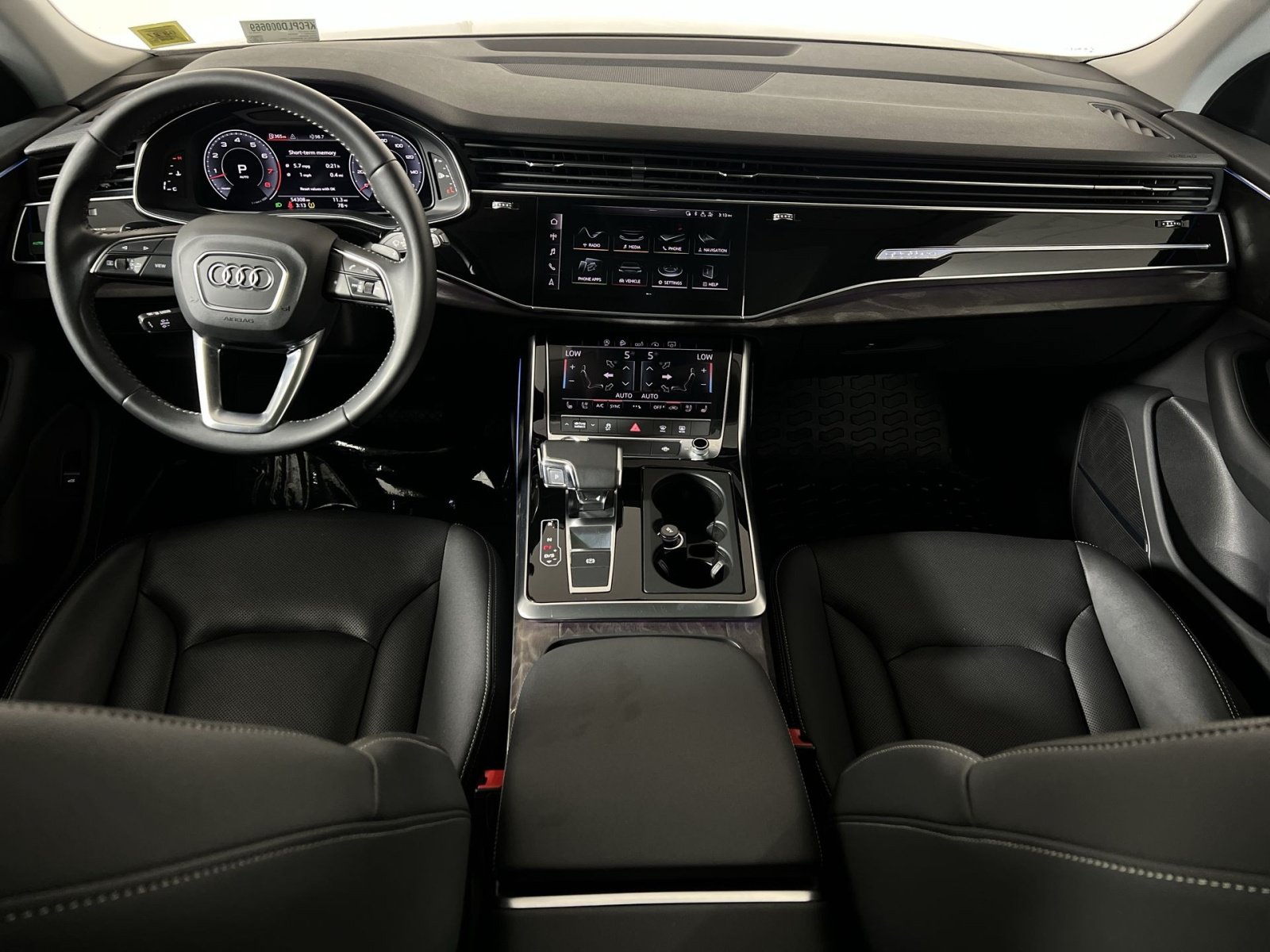Used 2020 Audi Q8 Premium Plus w/ Premium Plus Package AWD/4WD image 23