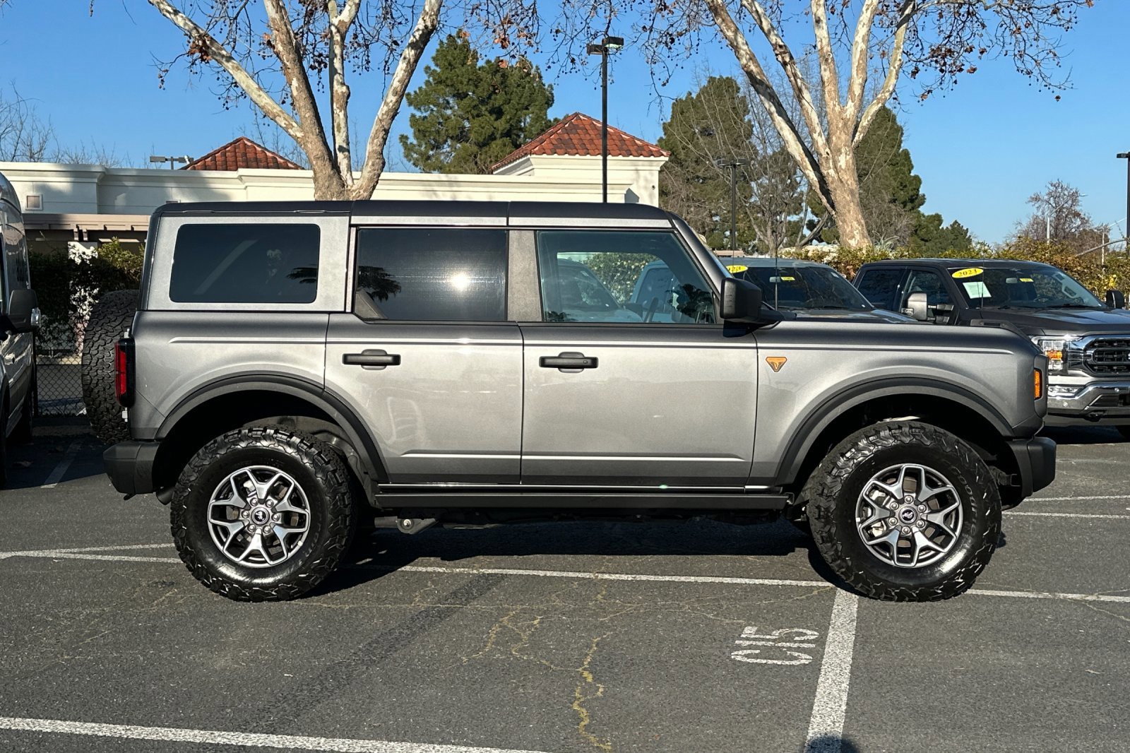 Certified 2025 Ford Bronco Badlands image 6