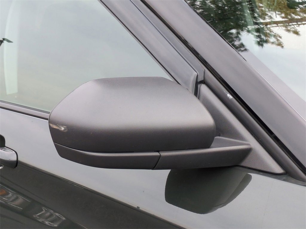 Certified 2022 Ford Explorer XLT w/ Equipment Group 202A image 11