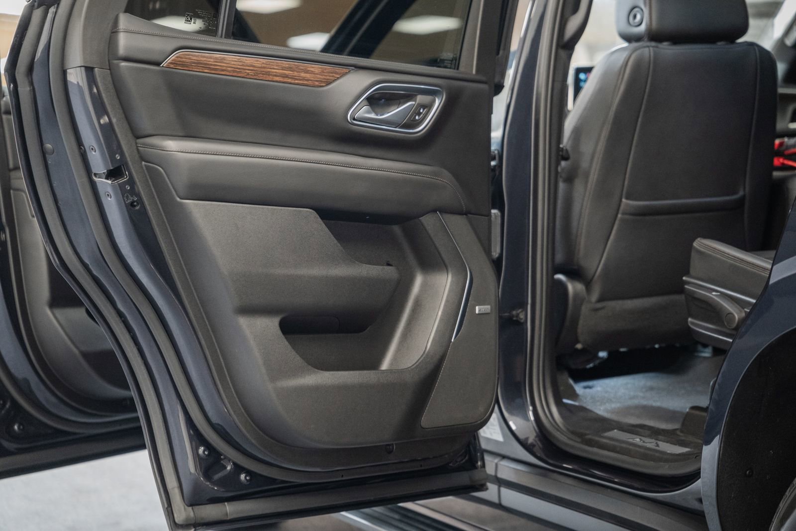 Used 2023 Chevrolet Tahoe High Country image 45