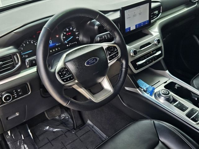 Certified 2023 Ford Explorer XLT w/ Equipment Group 202A image 38