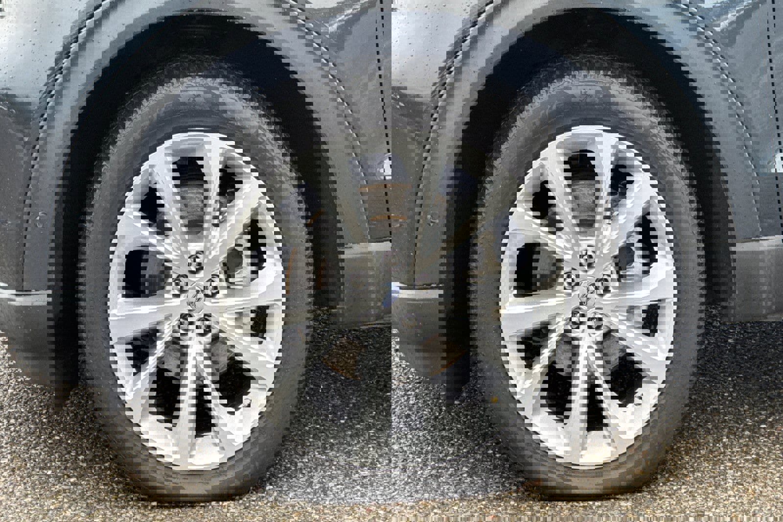 Certified 2022 Ford Explorer Platinum w/ Equipment Group 601A image 28