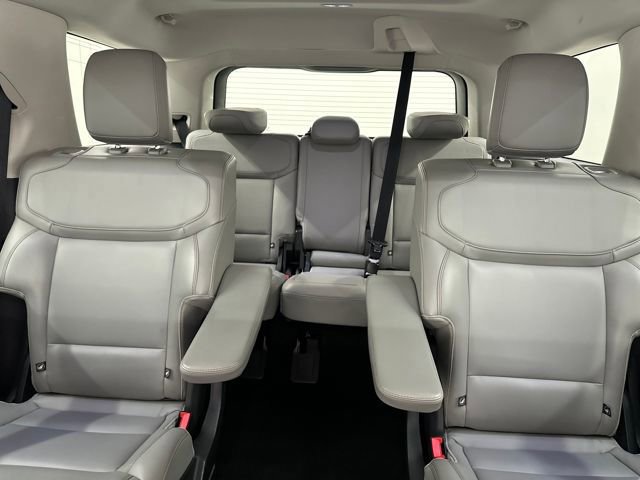 Certified 2025 Ford Expedition Active image 38