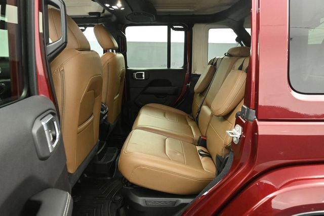 Used 2021 Jeep Wrangler Unlimited Sahara w/ Cold Weather Group AWD/4WD image 22