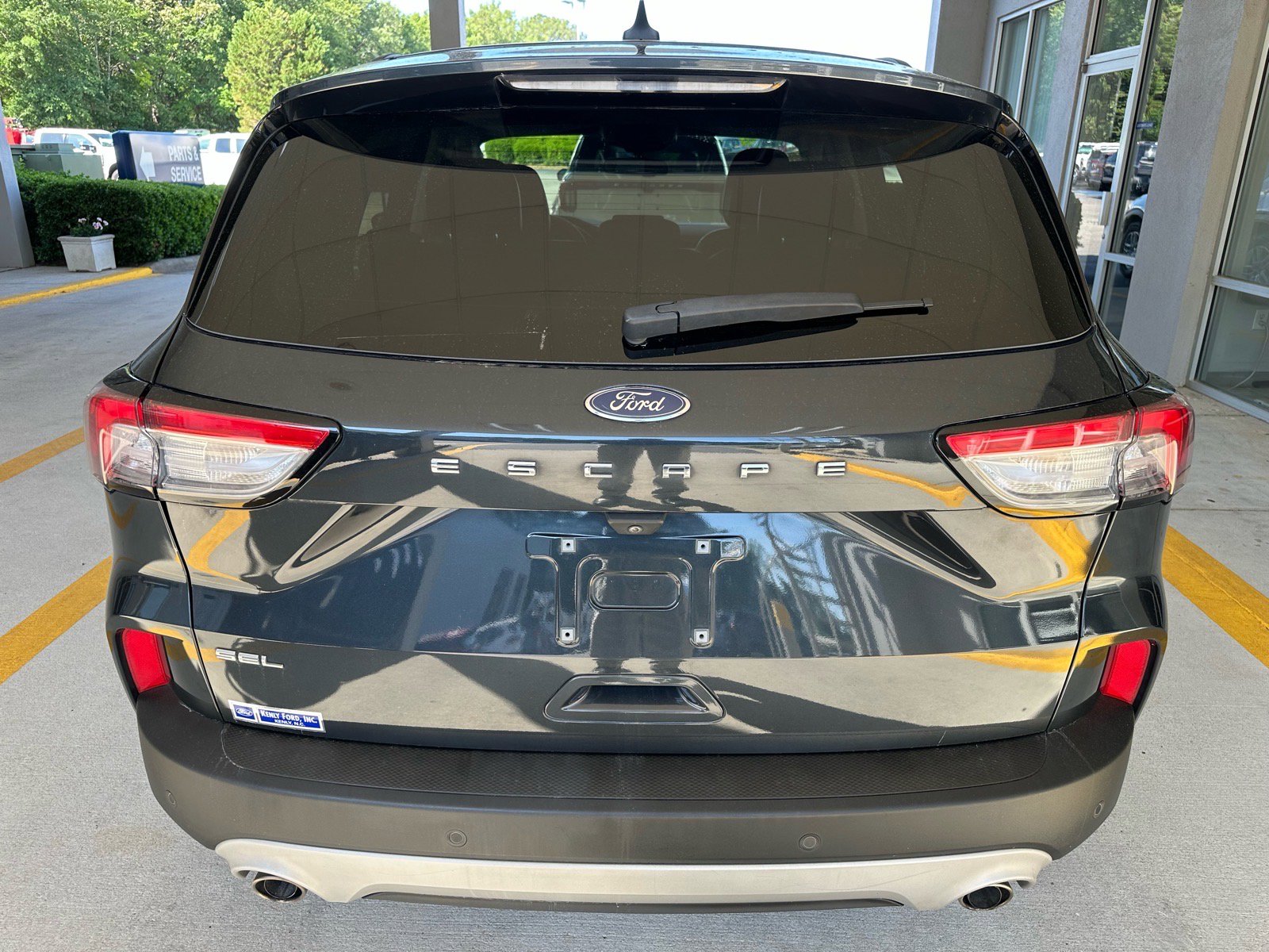 Certified 2022 Ford Escape SEL w/ Technology Package FWD image 11