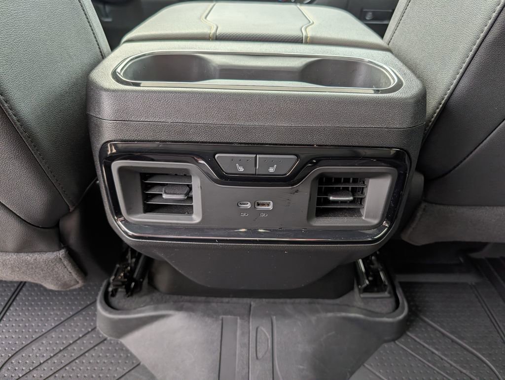 Used 2025 Chevrolet Silverado 2500 ZR2 w/ Technology Package AWD/4WD image 31