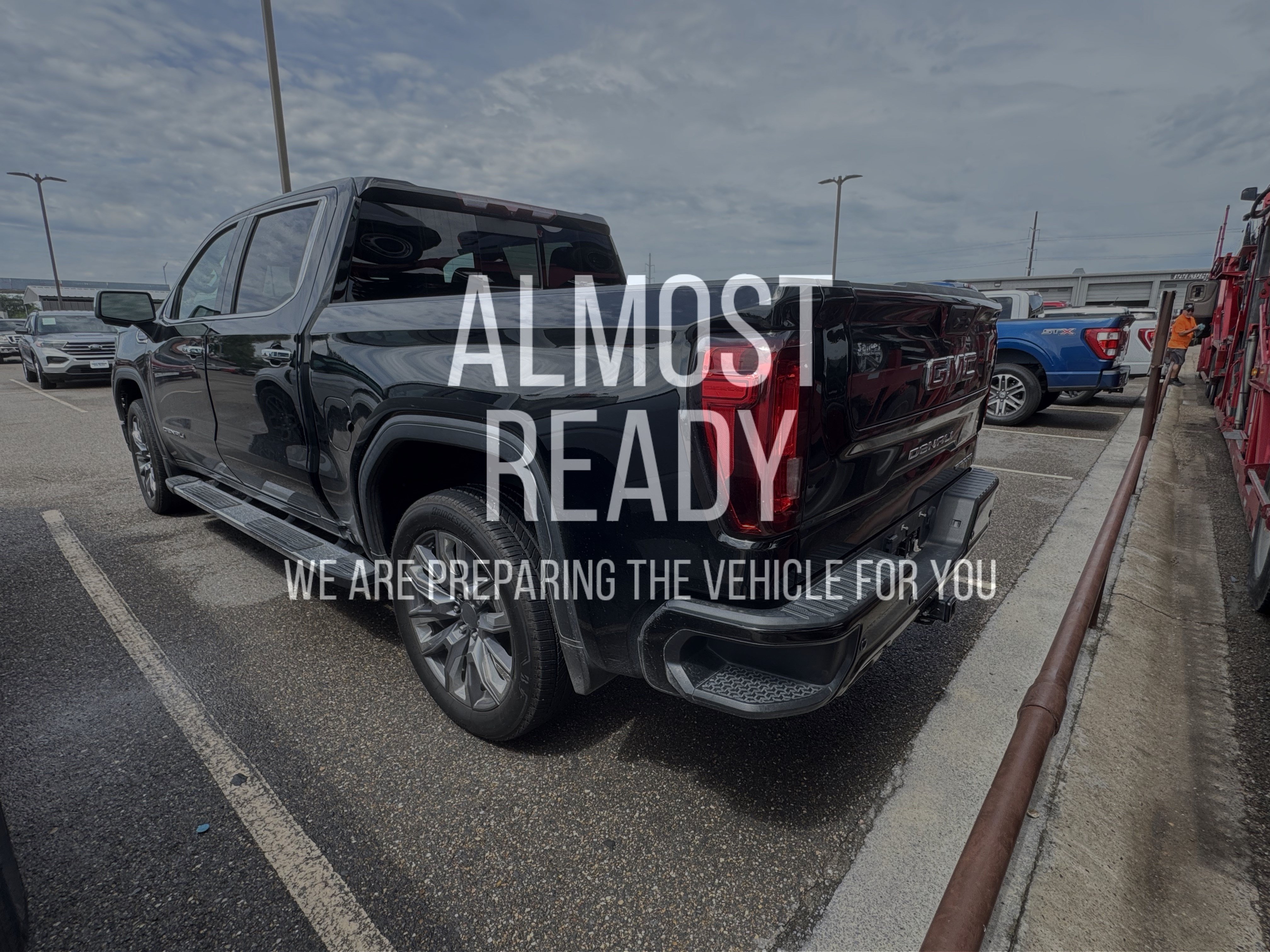Used 2022 GMC Sierra 1500 Denali AWD/4WD image 3