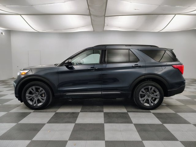 Certified 2024 Ford Explorer XLT w/ Equipment Group 202A AWD/4WD image 8