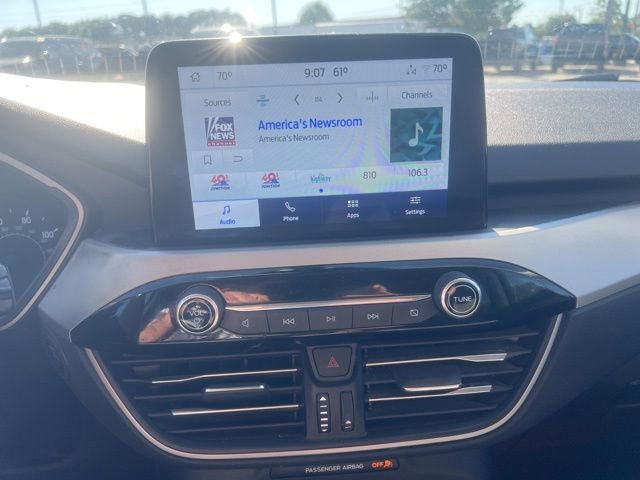 Certified 2022 Ford Escape SE w/ SE Sport Appearance Package FWD image 11