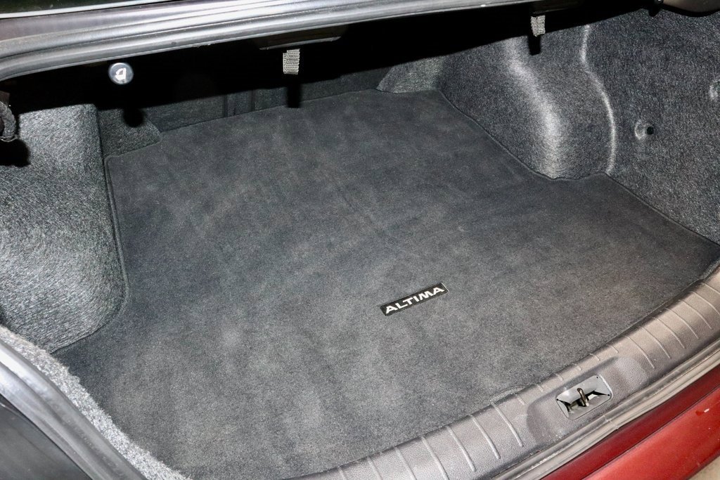 Used 2024 Nissan Altima 2.5 SV image 14