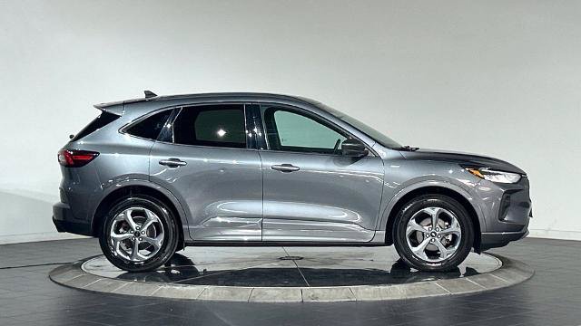 Certified 2023 Ford Escape ST-Line w/ Tech Pack #1 AWD/4WD image 11