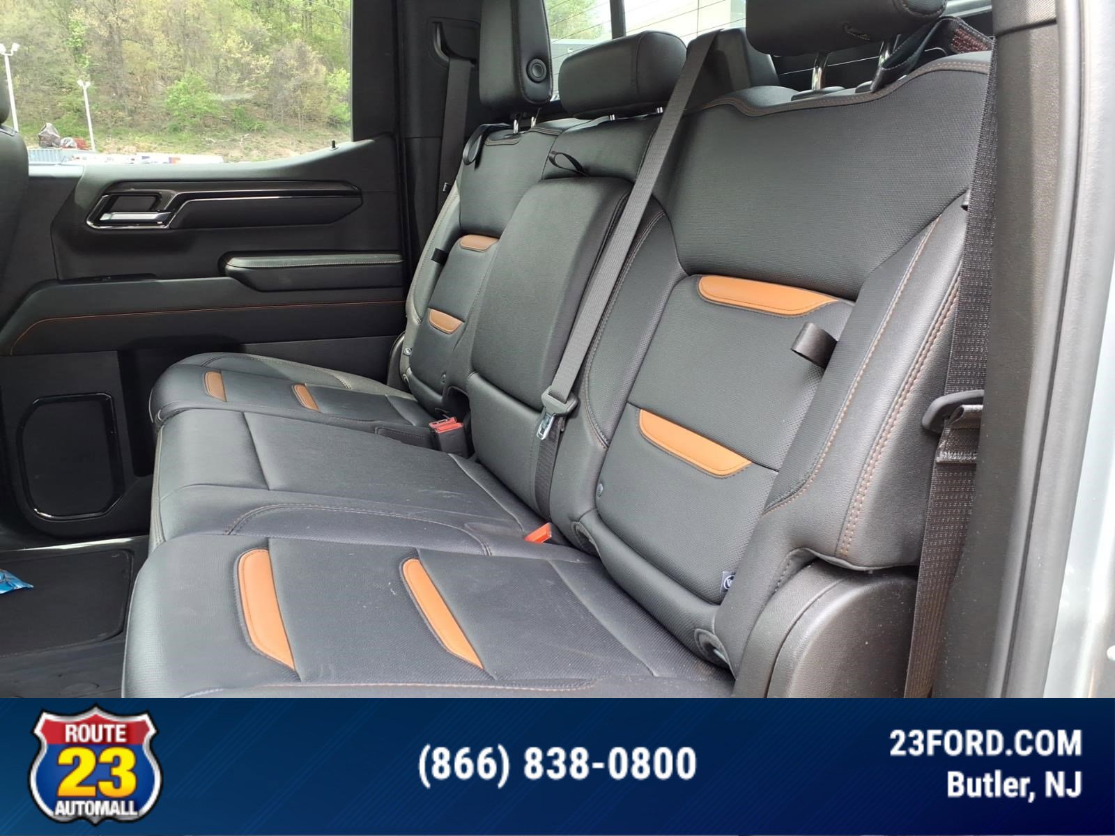 Used 2023 GMC Sierra 1500 AT4 w/ AT4 Premium Package AWD/4WD image 9