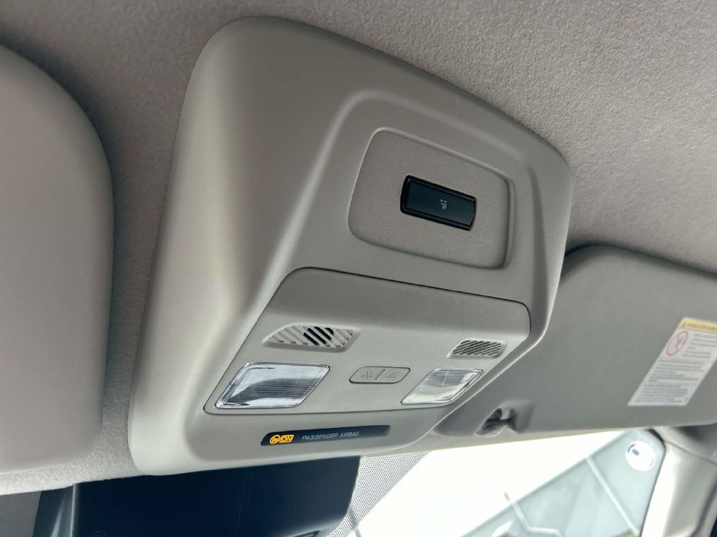Certified 2025 Ford Transit 250 Low Roof w/ Exterior Upgrade Package RWD image 34