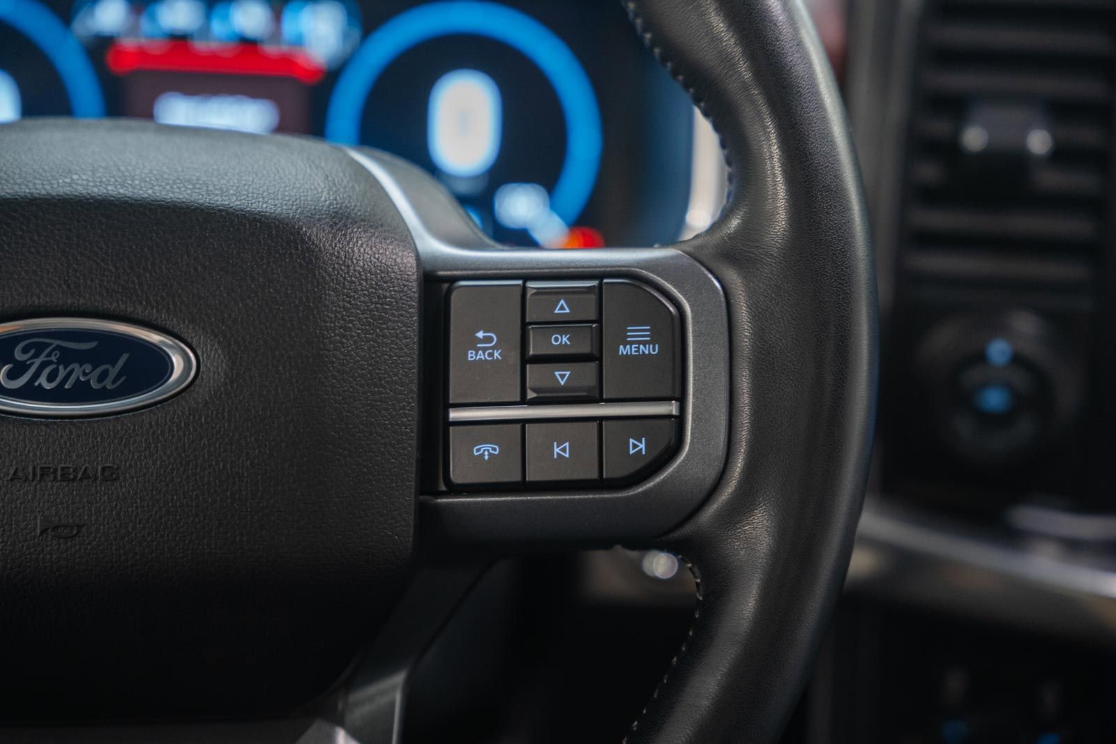 Certified 2023 Ford F150 Lariat w/ Equipment Group 502A High image 37