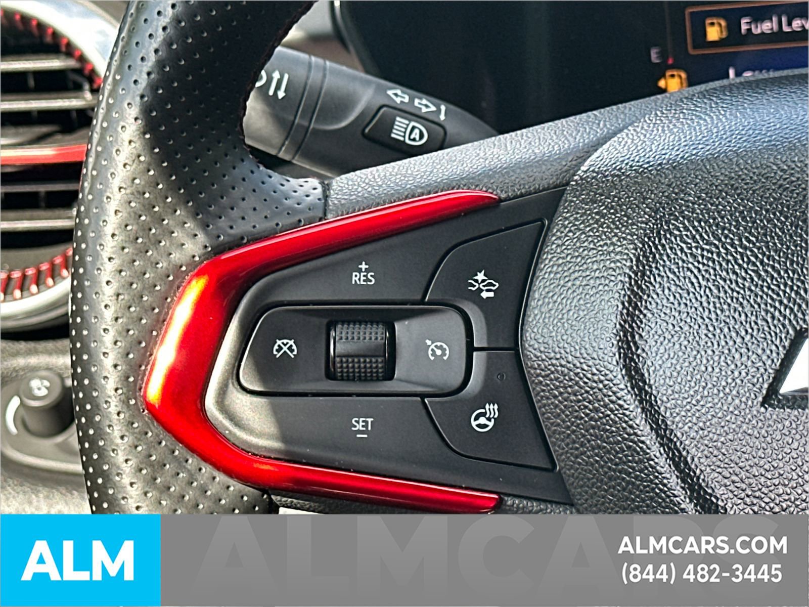 Used 2024 Chevrolet Trax RS FWD image 28