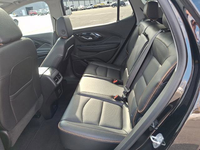 Used 2022 GMC Terrain AT4 image 10