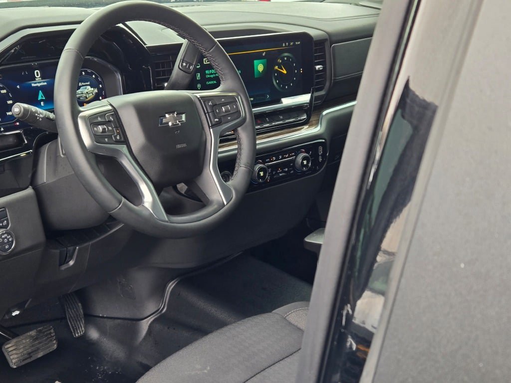 Used 2024 Chevrolet Silverado 1500 RST image 22