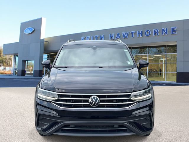 Used 2023 Volkswagen Tiguan SE FWD image 2