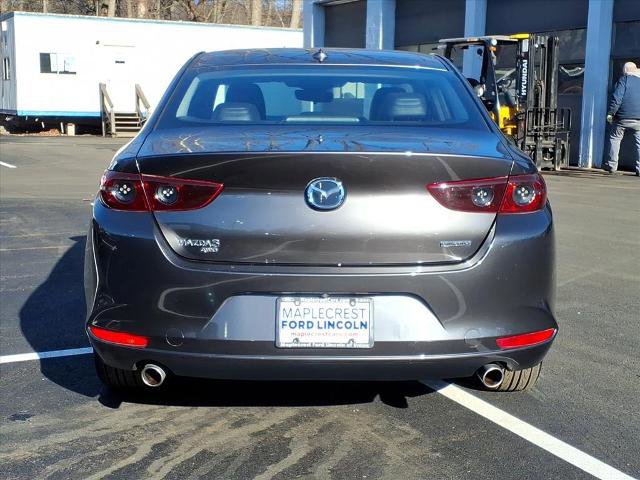 Used 2020 MAZDA MAZDA3 PREFERRED image 4