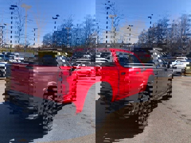 Used 2025 Chevrolet Silverado 1500 ZR2 w/ Technology Package image 4