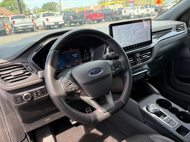 Certified 2024 Ford Escape ST-Line w/ Tech Pack #1 AWD/4WD image 17