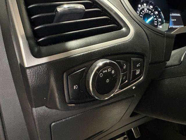 Certified 2024 Ford Edge ST-Line AWD/4WD image 17