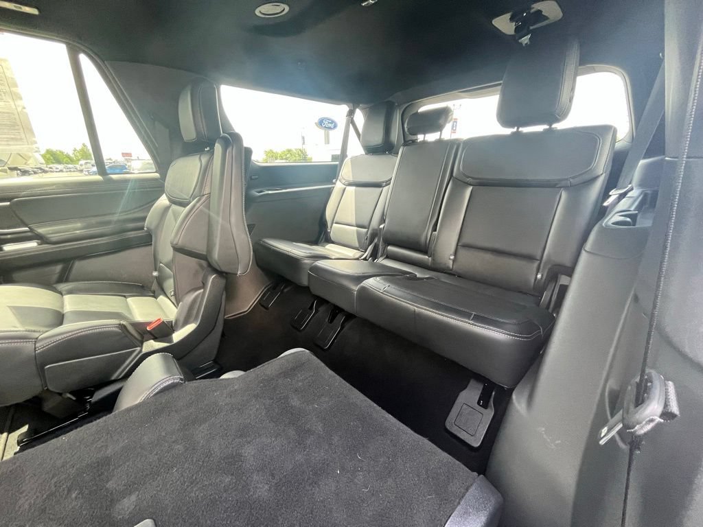 Certified 2025 Ford Expedition Max Platinum w/ Stealth Appearance Package AWD/4WD image 14
